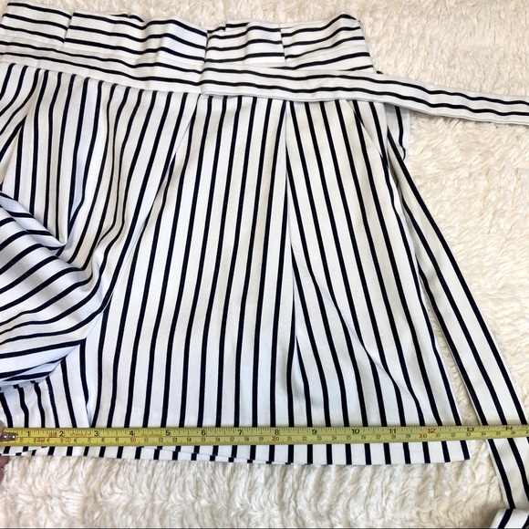 ZARA Paper Bag Striped Tie Waist Shorts - Size: Small - Picture 7 of 10